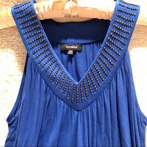 Express tunic top with studs
